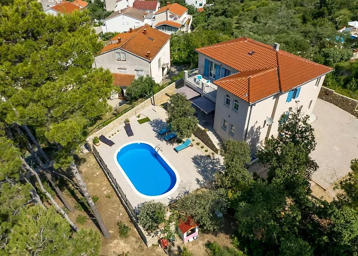 Ferienhaus Stunning In Banjol