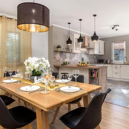 Stunning In Holiday home *