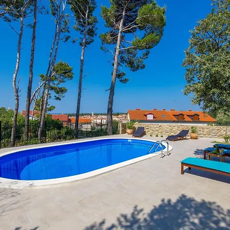 Stunning In Holiday home *